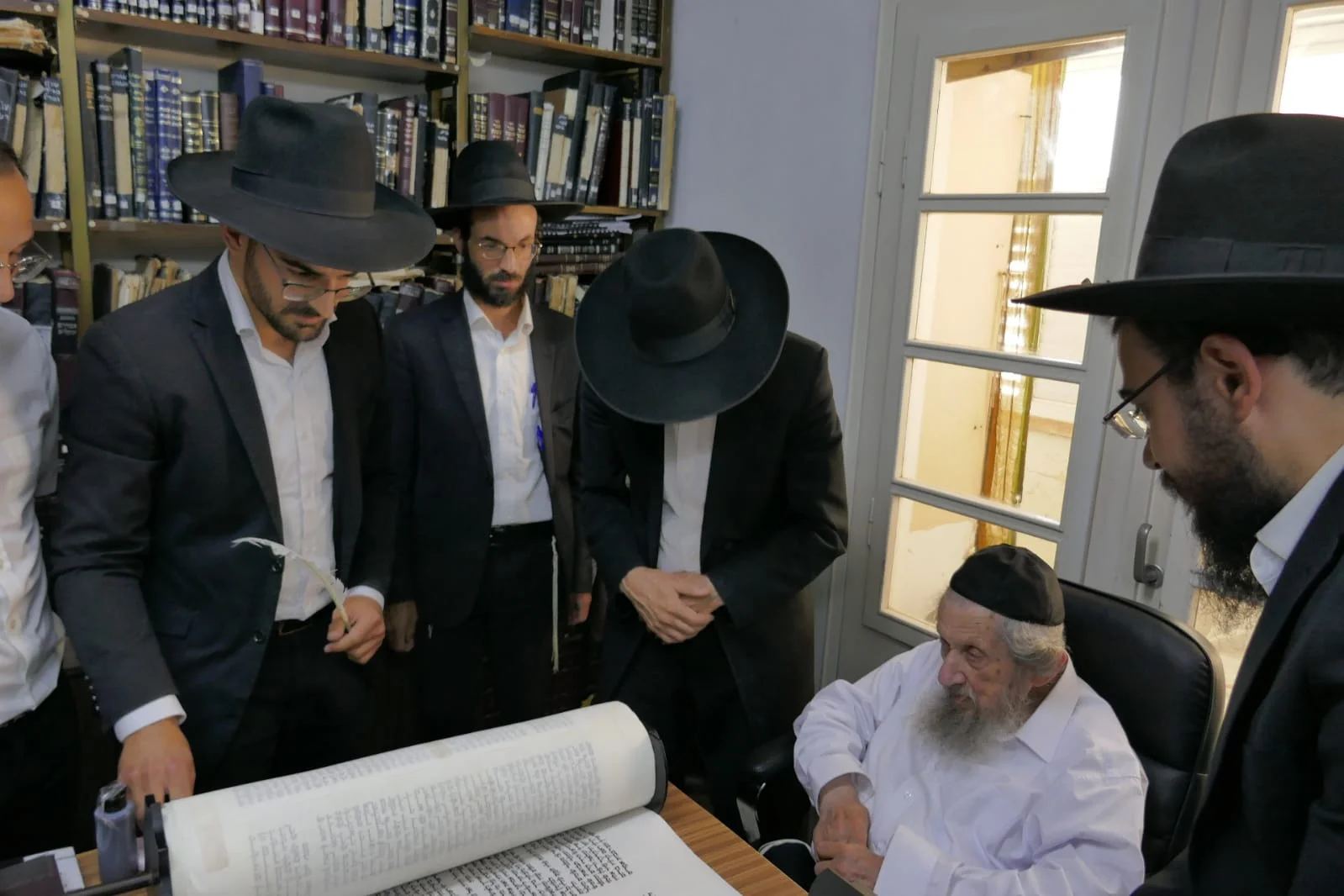 Hakhnassat Sefer Torah 6